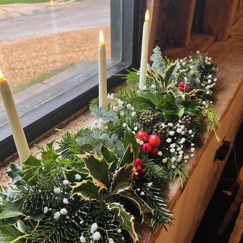 Barn Window Garland DEC23