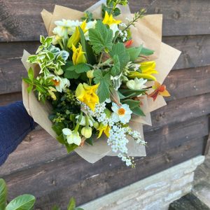 Hand Tied Bouquet 'Standard'